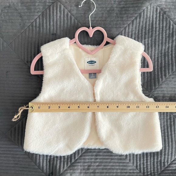 Fur Vest Old Navy - Picture 6 of 9